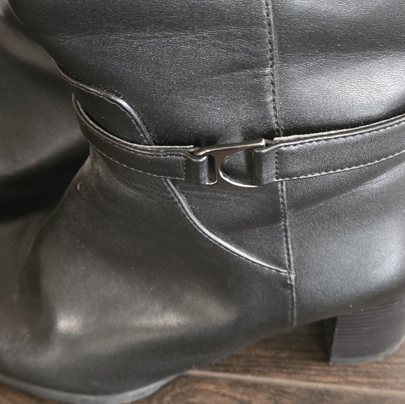 Naturalizer Leather Boots Size 8W - Picture 3 of 16